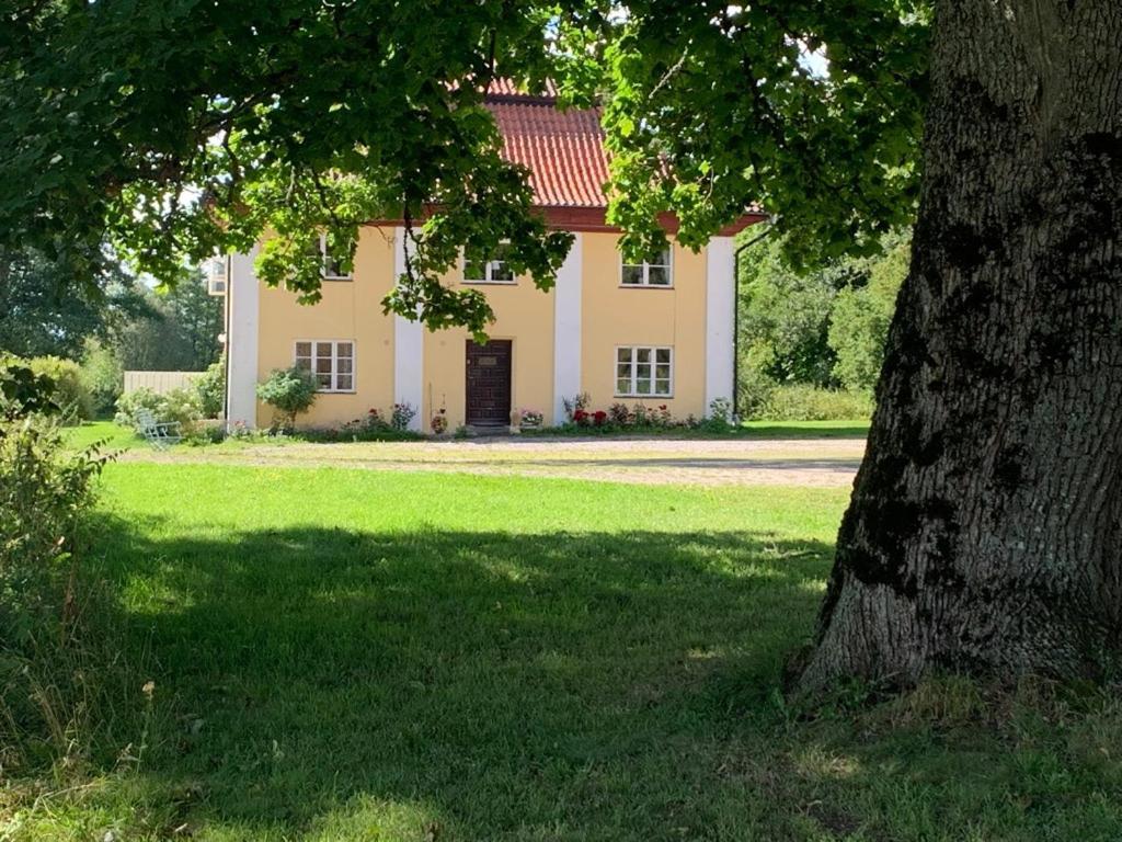 Boerstorp Slott Bed & Breakfast Lugnas Ngoại thất bức ảnh